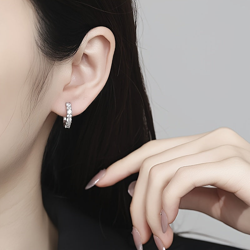 925 Sterling Silvery Moissanite Earrings for Women, with Two Colors Of Golden And Silvery, Elegant And Charming, Sexy And Charming, Sparkling Female Charm Jewelry, Party, Banquet, Mother's Day, Local Warehouse, with Exquisite Gift Box Included.