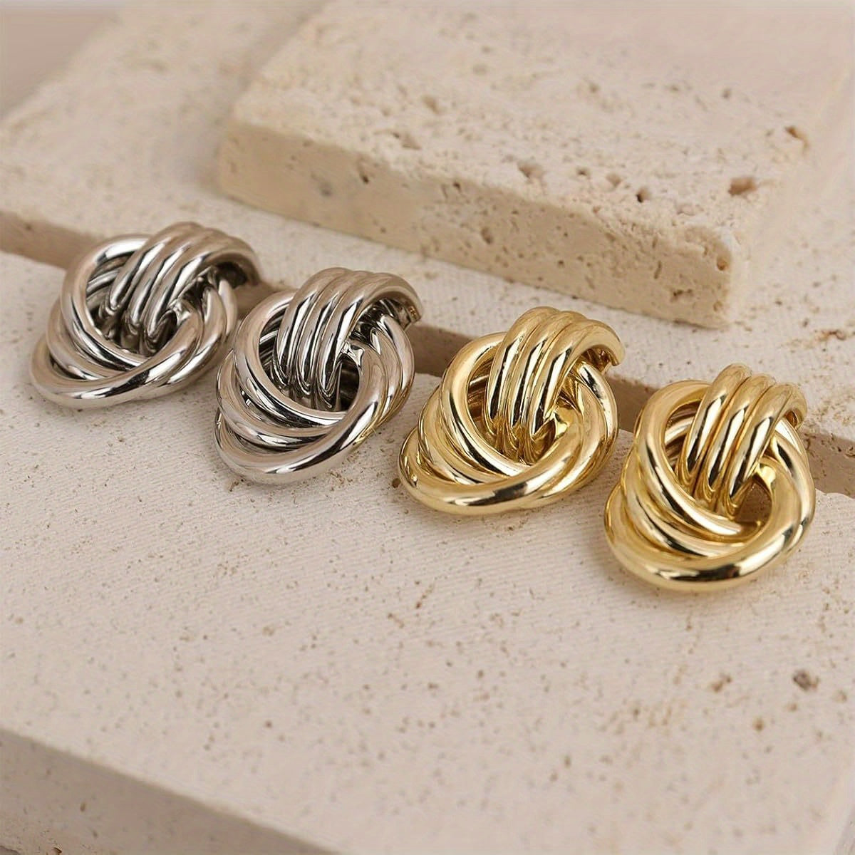 JeanBeau Women'S Chunky Golden Statement Earrings - Long Twisted Link Dangle Drop Jewelry, Lightweight Everyday & Formal Earrings, Nickel-Free Hypoallergenic Elegant Gift for Women, Versatile Jewelry, Geometric Knot Design, Durable Earrings