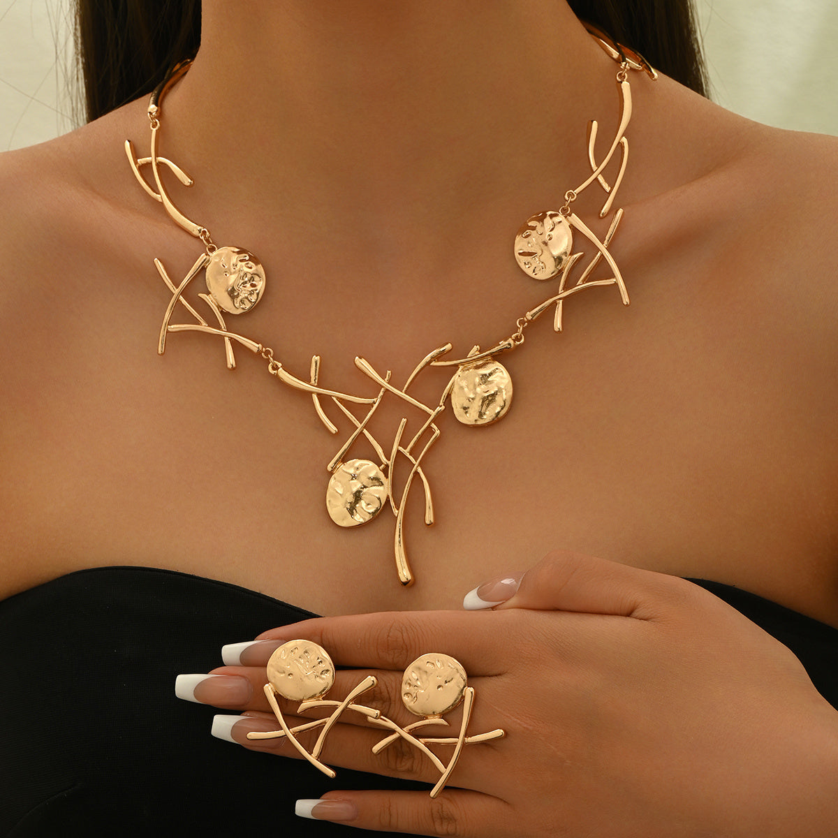 3pcs European and American Exaggerated Personality Necklace + Earring Women'S Jewelry Set Vintage Bohemian Geometric Oval Irregular Zinc Alloy Branch Design Clavicle Chain Daily Party Banquet Light Luxury High-end Gift Multi-Accessory Set